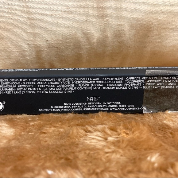NARS VELVET MATTE LIP PENCIL IN TAKE ME HOME - Picture 4 of 5